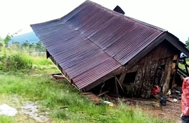 Desa Jangkat Merangin Diguyur Hujan Es dan Angin Kencang