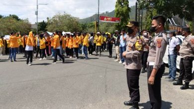 Kapolres Kerinci Kawal Aksi Damai Ratusan Mahasiswa Kapolres Kerinci Kawal Aksi Damai Ratusan Mahasiswa