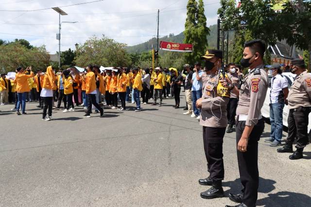 Kapolres Kerinci Kawal Aksi Damai Ratusan Mahasiswa