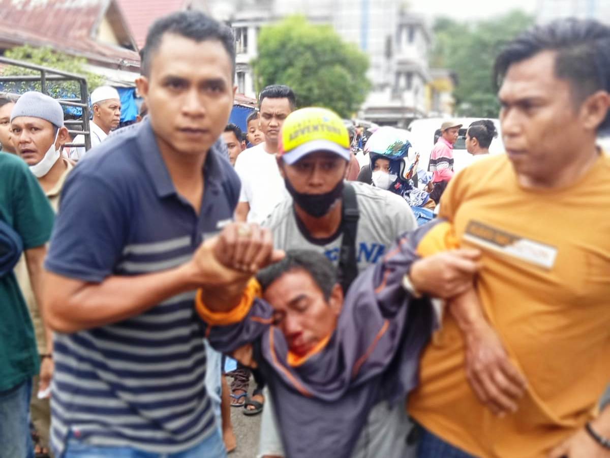 Pelaku Asusila di Pasar Bawah Bangko Nyaris Bonyok Dihajar Massa