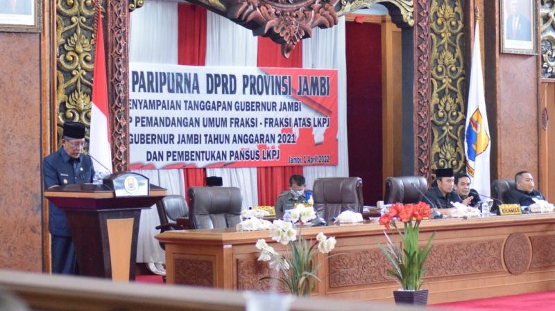 Wagub Sani Sampaikan Jawaban Terhadap Pandangan Fraksi LKPJ Tahun 2021