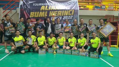 PB Polri Juara Turnamen Bulutangkis Aliansi Bumi Kerinci Open 2022 PB Polri Juara Turnamen Bulutangkis Aliansi Bumi Kerinci Open 2022