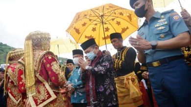 Al Haris Terima Gelar Adat Depati Tiang Negeri Al Haris Terima Gelar Adat Depati Tiang Negeri