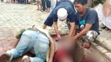 Panitia Kurban Meninggal Dunia Saat Memegangi Kaki Hewan Kurban Panitia Kurban Meninggal Dunia Saat Memegangi Kaki Hewan Kurban