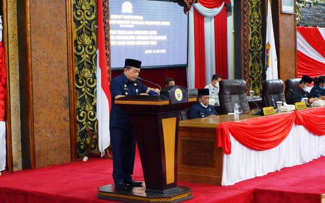 Rapat Paripurna Dewan Perwakilan Rakyat Daerah Provinsi Jambi