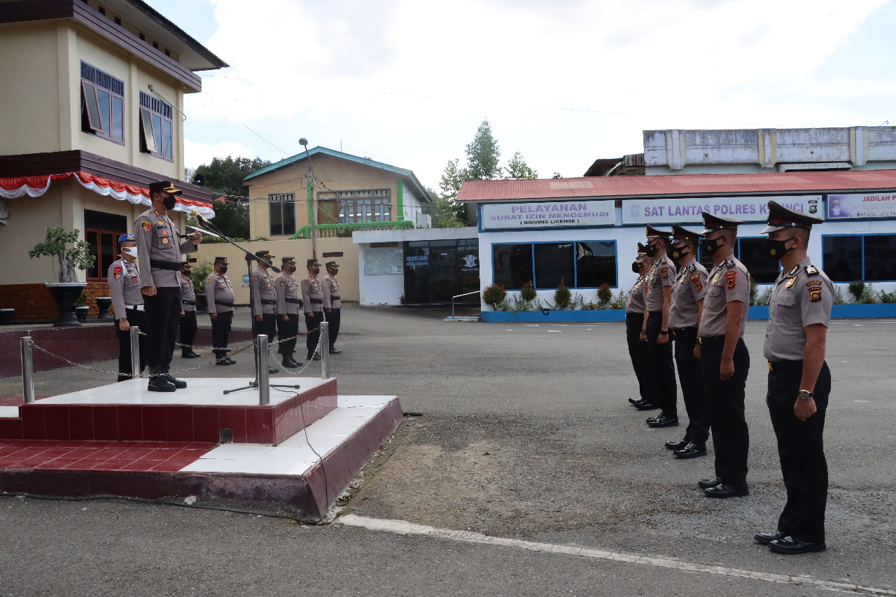 24 Personil Polres Kerinci Naik Pangkat