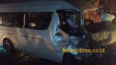 Breaking News! Kecelakaan Travel Safa Marwa Vs Pick Up di Jalan Ness