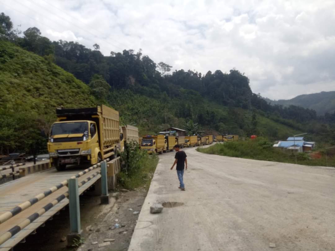 Diduga Ilegal! Ratusan Ribu Ton Material untuk PLTA Kerinci dari Sungai Manau