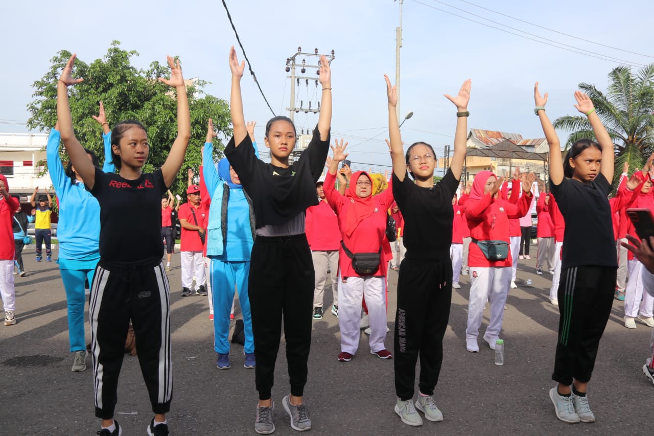 Hesti Ajak Masyarakat Budayakan Olahraga untuk Kesehatan