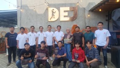 Penyerahan Hadiah Pemenang Turnamen Amal Sebelas Tahun Kerinci Time