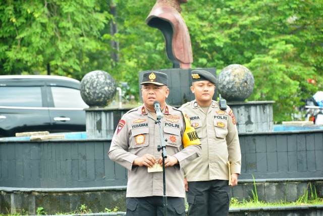 Wakapolda Jambi Pimpin Upacara Penutupan Posko Crisis Centre