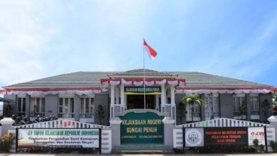 Adirozal Bupati Kerinci Diperiksa Adirozal Bupati Kerinci Diperiksa