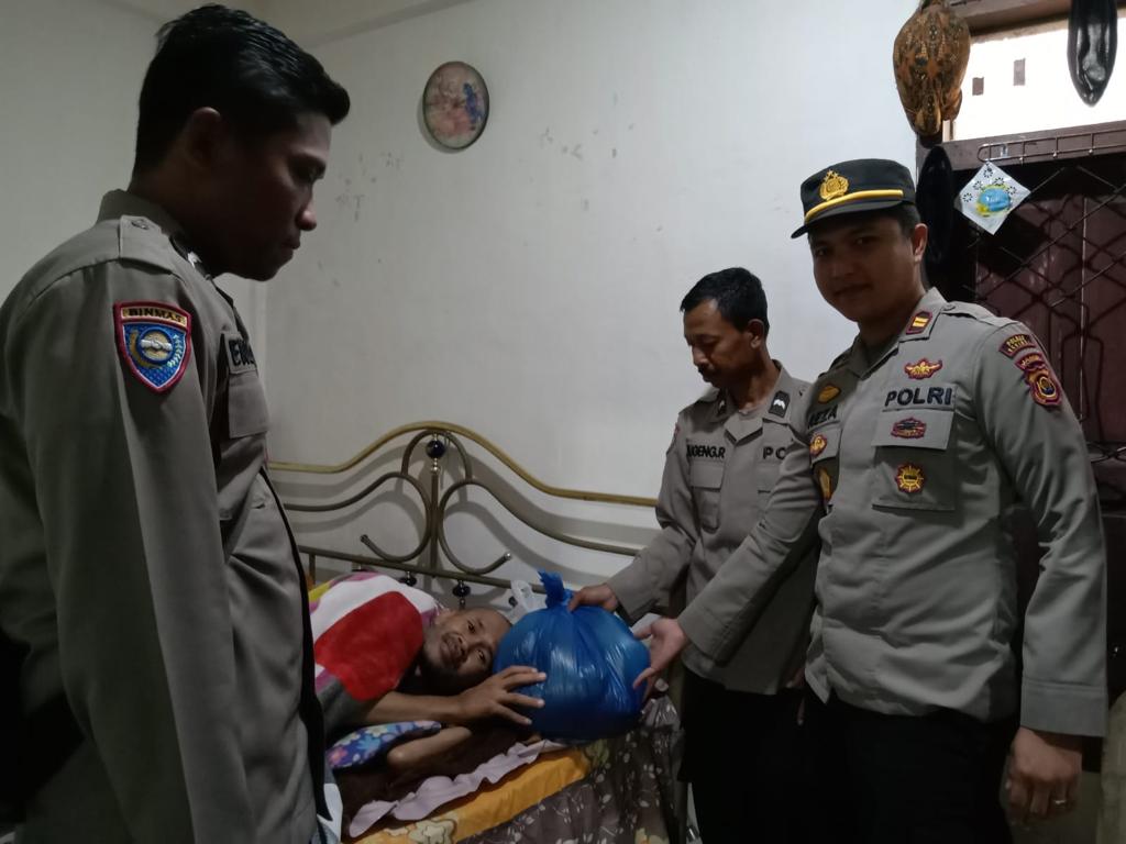 Bakti Sosial Polsek Kayu Aro