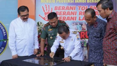 Al Haris Ajak Masyarakat Perangi Narkoba Al Haris Ajak Masyarakat Perangi Narkoba