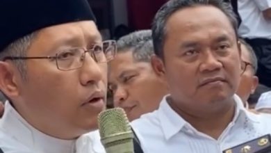 Dua Persepsi Realitas Anas?