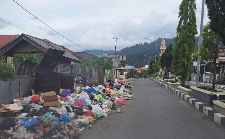 Cuitan Nitizen, Sampah Menumpuk Lagi