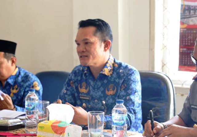 Wawako Antos Pimpin Rapat Penataan PKL