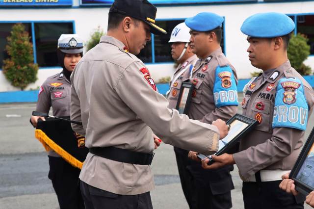 Polres Kerinci Laksanakan Upacara PTDH