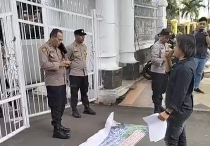 Perisai Kobra Geruduk Kajati Jambi, Dugaan Pungli Objek Wisata Kerinci