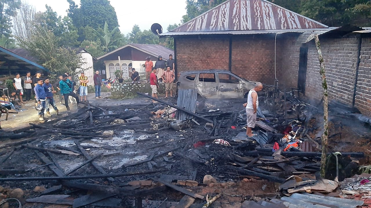 Kebakaran di Desa Batang Merangin, Armada Damkar Kerinci Tidak Datang