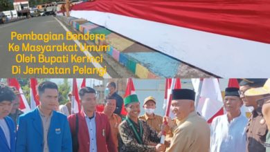 Gerakan Pembagian Bendera Merah Putih di Bumi Sakti Alam Kerinci