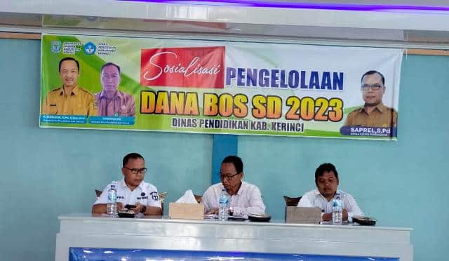 Kepala Sekolah Harus Melaporkan Penggunaan Dana BOS Secara Berkala