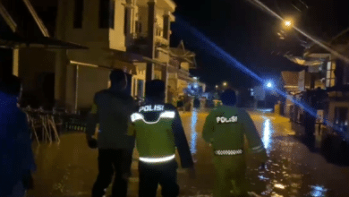 Kapolres Turun ke Simpang Tiga Rawang dan Beri Bantuan Kapolres Turun ke Simpang Tiga Rawang dan Beri Bantuan