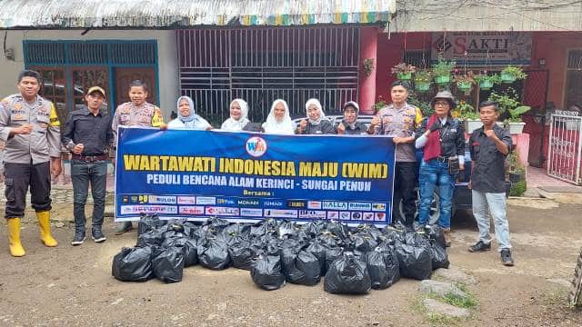 Menggalang Kebersamaan, WIM Peduli Banjir Kerinci – Sungai Penuh Bebagi