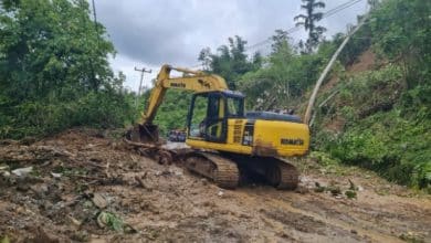 Jalan Nasional di Ujung Ladang Kerinci Longsor