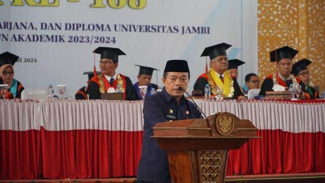 Hadiri Wisuda Unja, Al Haris Motivasi Generasi Muda Harus Pandai Mencari Peluang