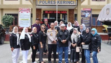 Silaturahmi WIM dengan Kapolres Kerinci AKBP. M.Mujib,SH.,SIK Silaturahmi WIM dengan Kapolres Kerinci AKBP. M.Mujib,SH.,SIK