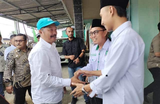 Lebih Dekat Dengan Monadi