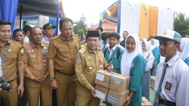 Di Merangin! Al Haris Serahkan Bantuan Peralatan dan SPP Program Dumisake Pendidikan Di Merangin! Al Haris Serahkan Bantuan Peralatan dan SPP Program Dumisake Pendidikan