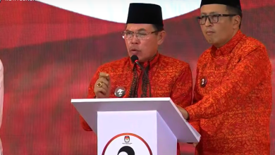 Dominasi Panggung Debat! Ahmadi-Ferry Tampilkan Solusi Tepat untuk Sungai Penuh 2024-2029 Dominasi Panggung Debat! Ahmadi-Ferry Tampilkan Solusi Tepat untuk Sungai Penuh 2024-2029