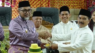 Sudirman Apresiasi Prestasi yang Diraih Pemkab Sarolangun Sudirman Apresiasi Prestasi yang Diraih Pemkab Sarolangun