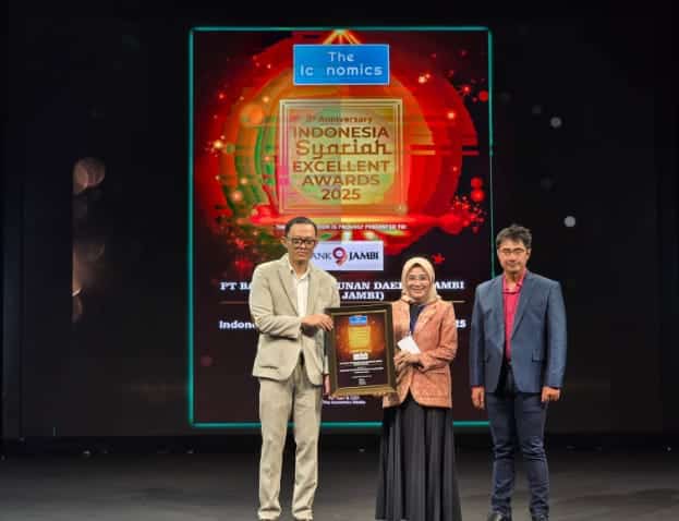 Bank Jambi Raih Indonesia 20 Syariah Excellent Awards 2025