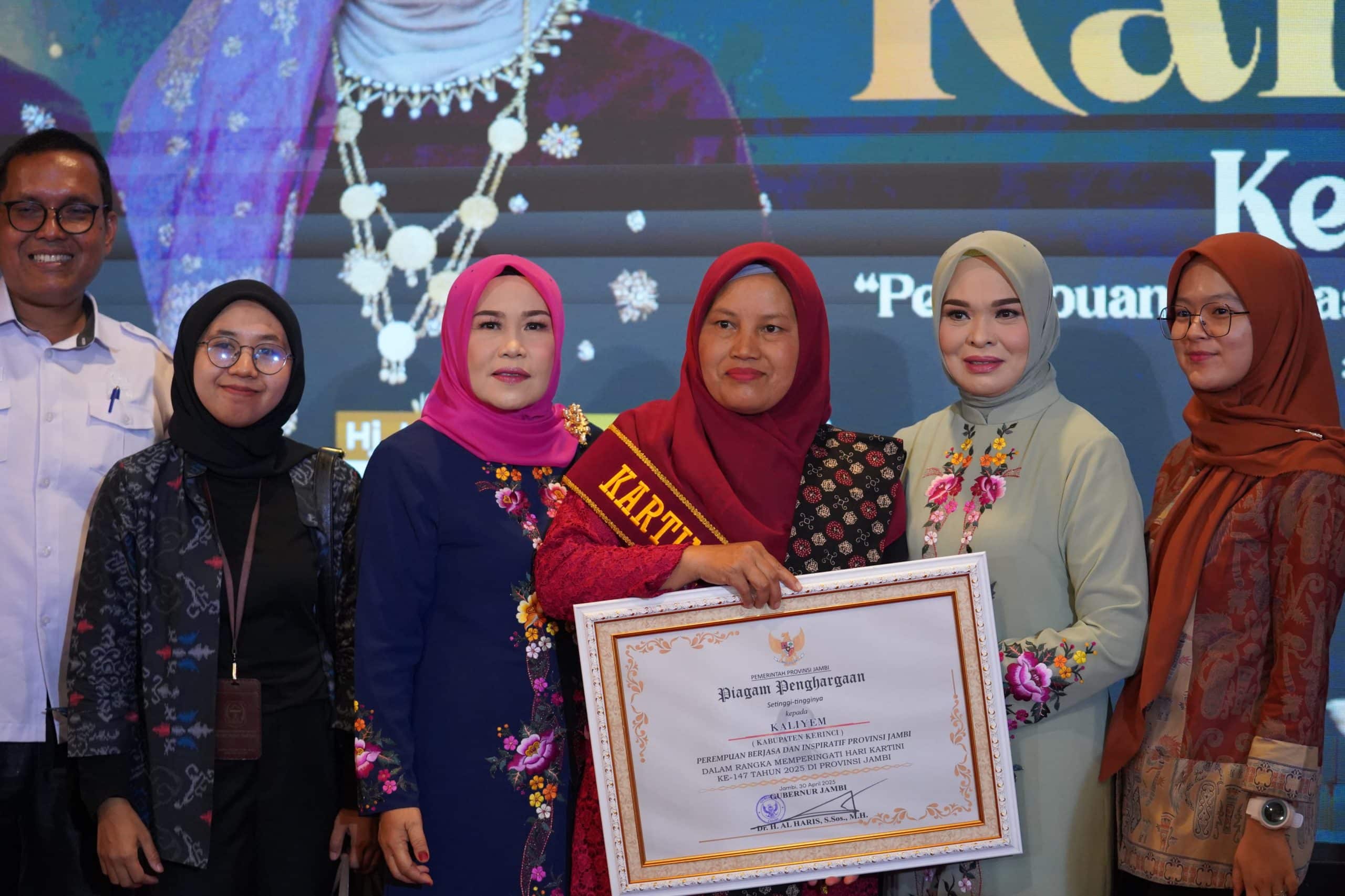 Ketua Penasehat GOW Kerinci Hadiri Puncak Peringatan Hari Kartini ke-147