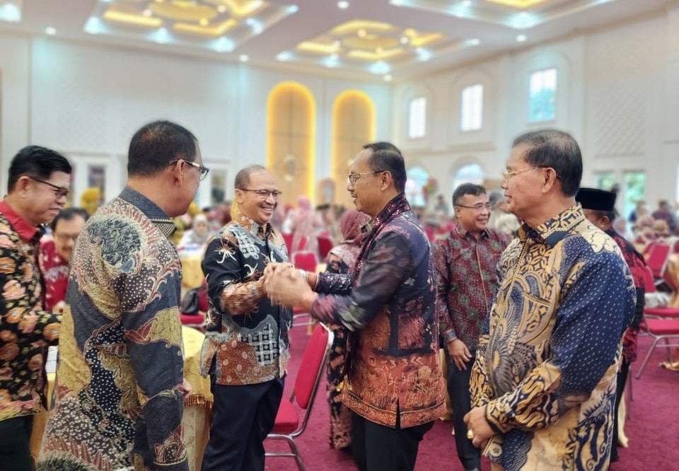 Wabup Murison Hadiri Halal Bihalal HKK Nasional Wabup Murison Hadiri Halal Bihalal HKK Nasional