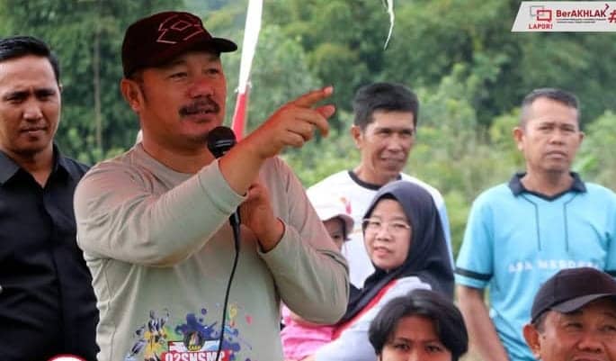 Menanam Padi Serentak di Bumi Kerinci Menanam Padi Serentak di Bumi Kerinci