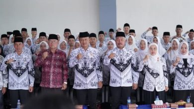Bupati Lantik Pengurus PGRI Kerinci Bupati Lantik Pengurus PGRI Kerinci