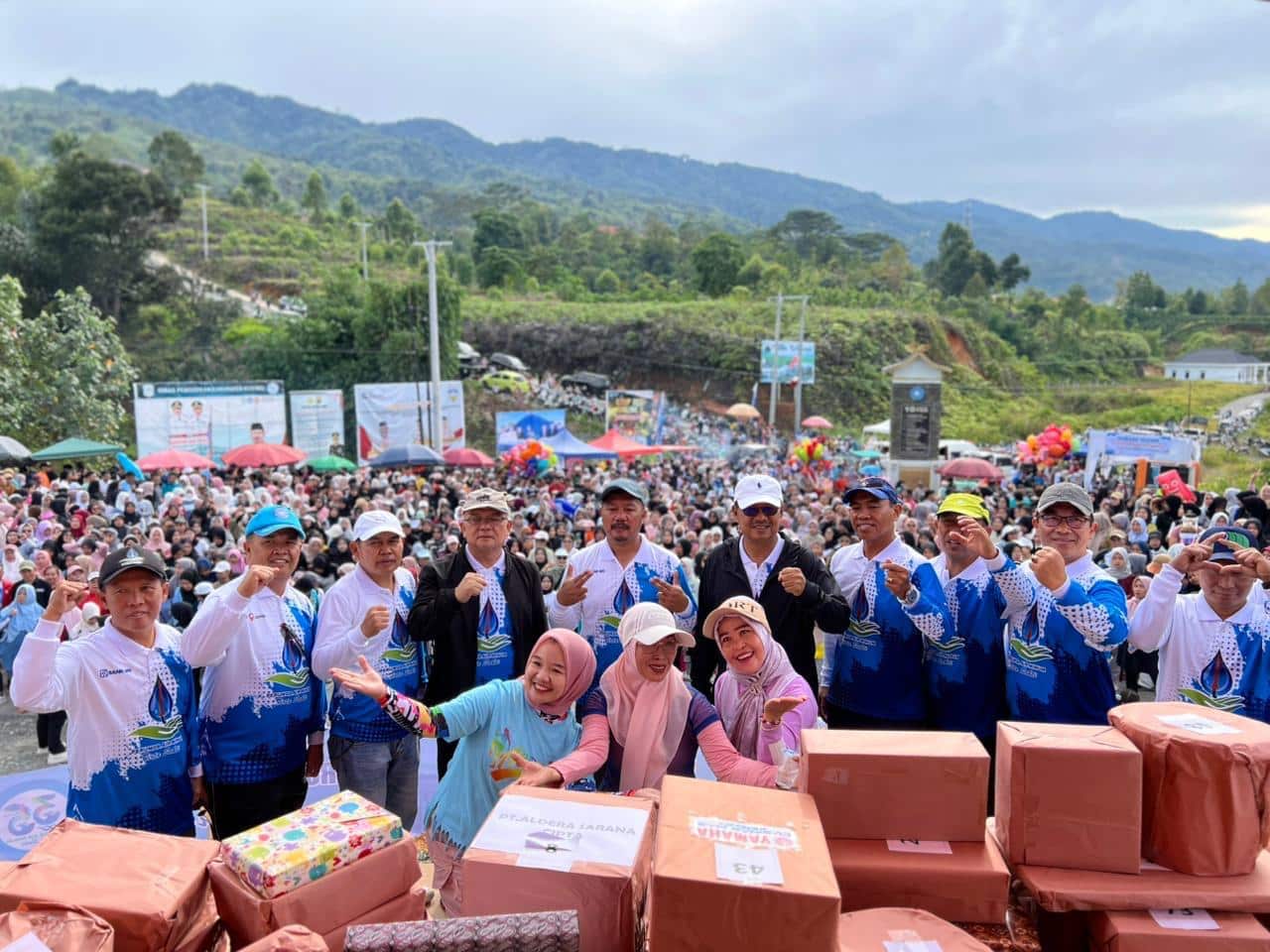 HUT ke-35 PERUMDA Tirta Sakti Bertabur Door prize HUT ke-35 PERUMDA Tirta Sakti Bertabur Door prize