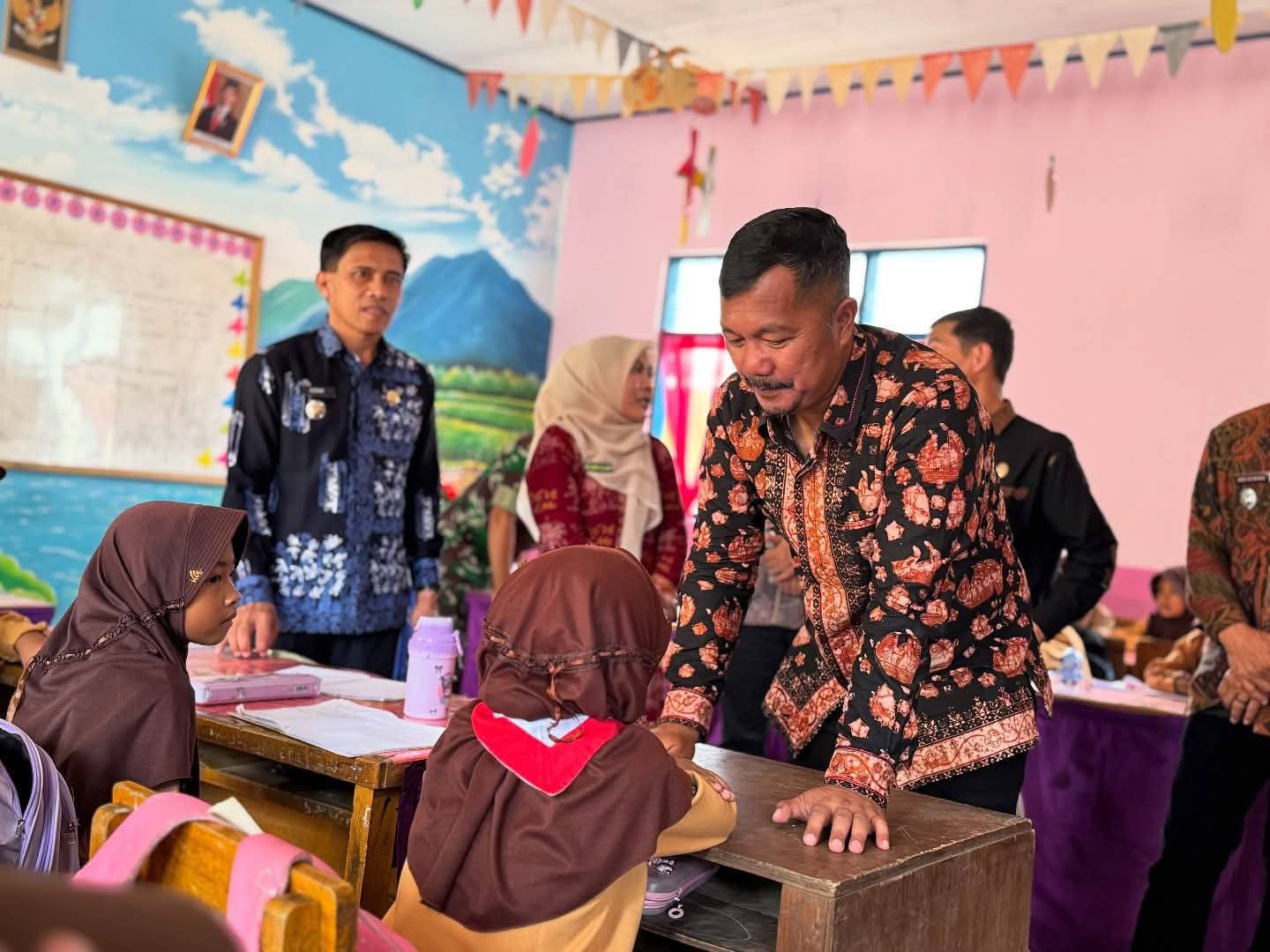 Launching Perdana Program MBG Dapur SPPG di Kerinci Launching Perdana Program MBG Dapur SPPG di Kerinci