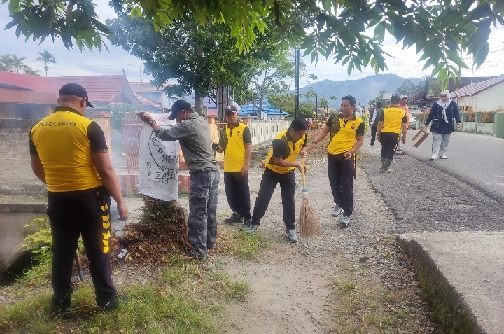 Goro Bersih dari Sampah Goro Bersih dari Sampah