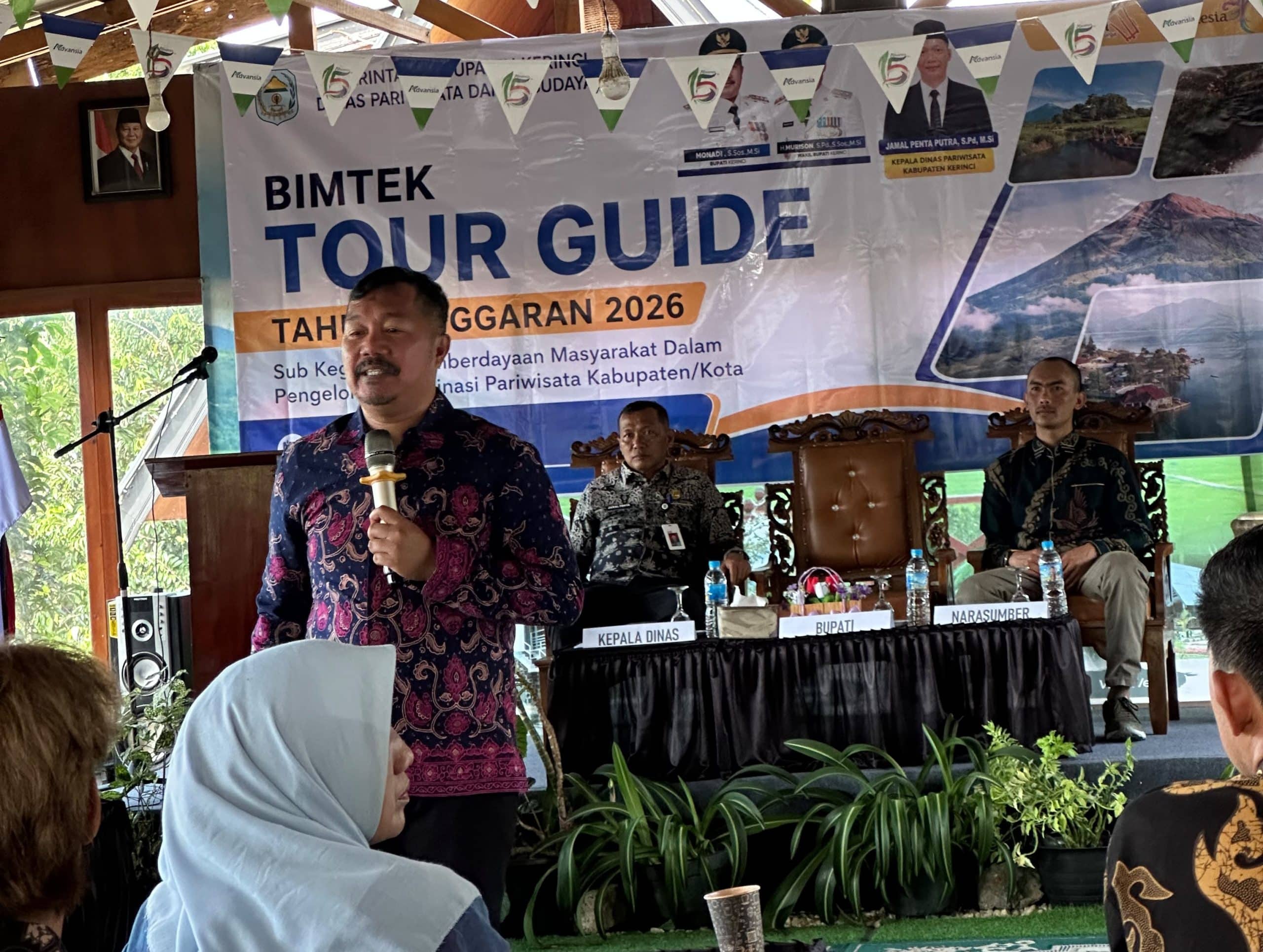 Disparbud Kerinci Bekali 30 Orang Tour Guide Disparbud Kerinci Bekali 30 Orang Tour Guide
