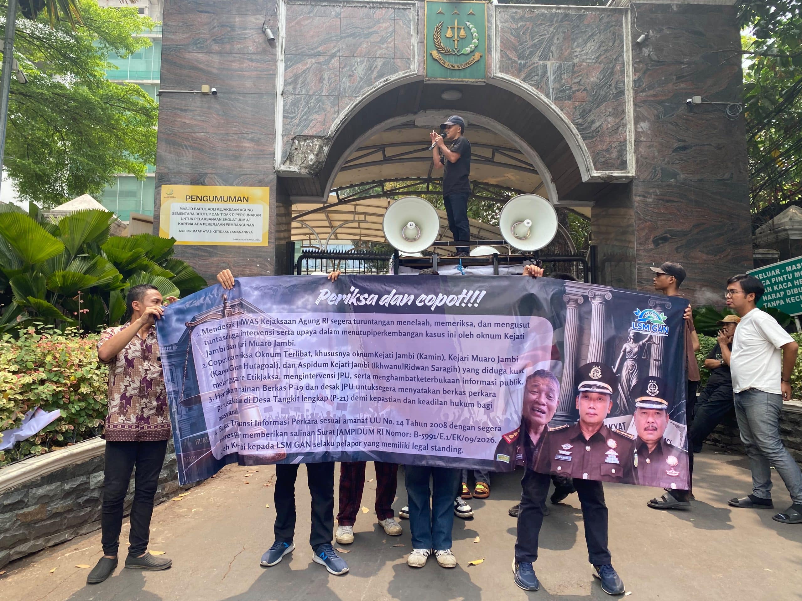 Tak Kunjung Tuntas Kasus Perusakan Ruko di Jambi, GAN Desak Kejagung dan Jamwas Dugaan Intervensi Jaksa Tak Kunjung Tuntas Kasus Perusakan Ruko di Jambi, GAN Desak Kejagung dan Jamwas Dugaan Intervensi Jaksa